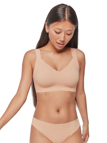 Εικόνα της Gisela Nude Micro-Seamless σουτιέν χωρίς μπανέλα & αποσπώμενη επένδυση.