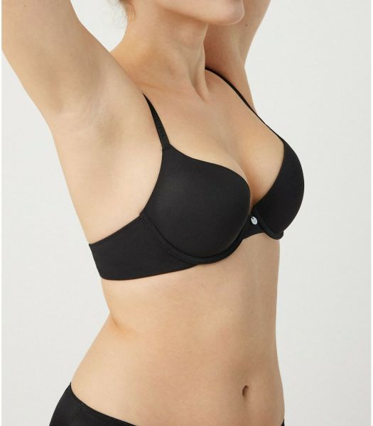 Εικόνα της Ysabel Mora Push-up Μαύρο σουτιέν με μπανέλα και ενίσχυση.