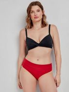 Εικόνα της Gisela Μαύρο Μαγιό Top Χωρίς Μπανέλες, Με Ελαφριά Επένδυση.