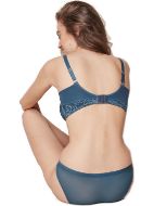 Εικόνα της Gisela Ραφ σλιπ με δαντέλα μπροστά, τούλι πίσω.