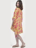 Εικόνα της Ble Resort Collection Βαμβακερό Καφτάνι Κίτρινο/Φούξια Με Λουλούδια.