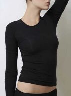 Εικόνα της Dreams μαύρο μακρυμάνικο γυναικείο φανελάκι με κλειστή λαιμόκοψη.