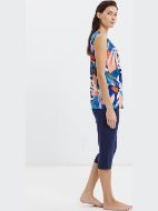 Εικόνα της Giota Βαμβακερή Μπλε Αμάνικη Πιτζάμα Εμπριμέ Με Κάπρι.