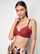 Εικόνα της Gisela ριγέ μπορντό σουτιέν με μπανέλα και ελαφριά επένδυση.