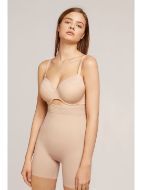 Εικόνα της Gisela μπεζ σουτιέν με μπανέλα και ελαφριά επένδυση.