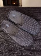 Εικόνα της Noidinotte Γκρι Ριγέ Ανδρικές Χειμερινές Παντόφλες.